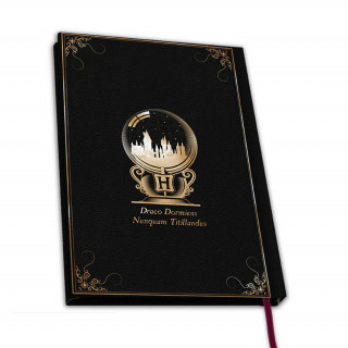 Harry Potter "Roxfort" A5 Premium Notebook - Abystyle Ajándéktárgyak