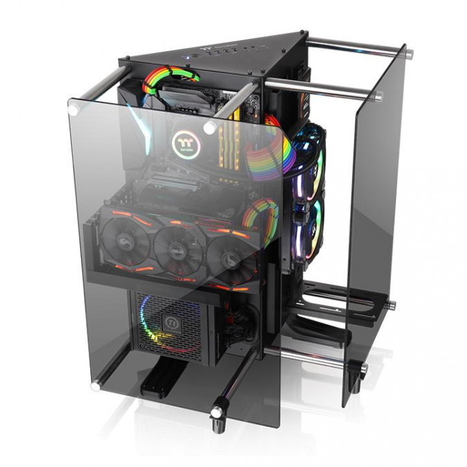 Thermaltake Core P90 - Fekete PC