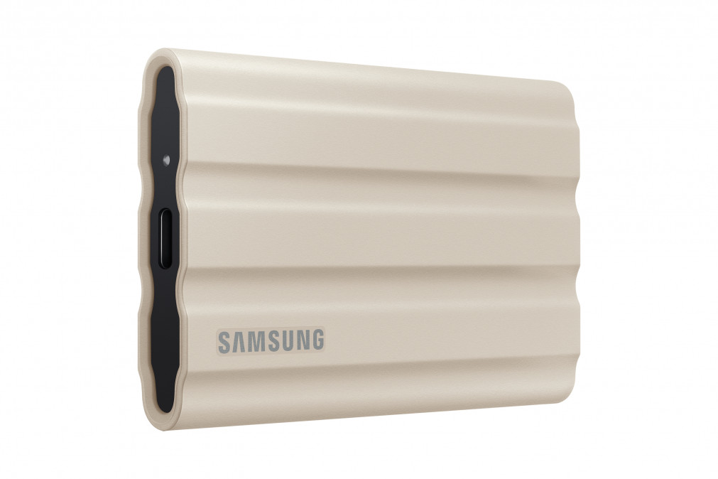 SAMSUNG Hordozható SSD T7 Shield, USB 3.2 Gen.2 (10Gbps), 2TB, Bézs PC