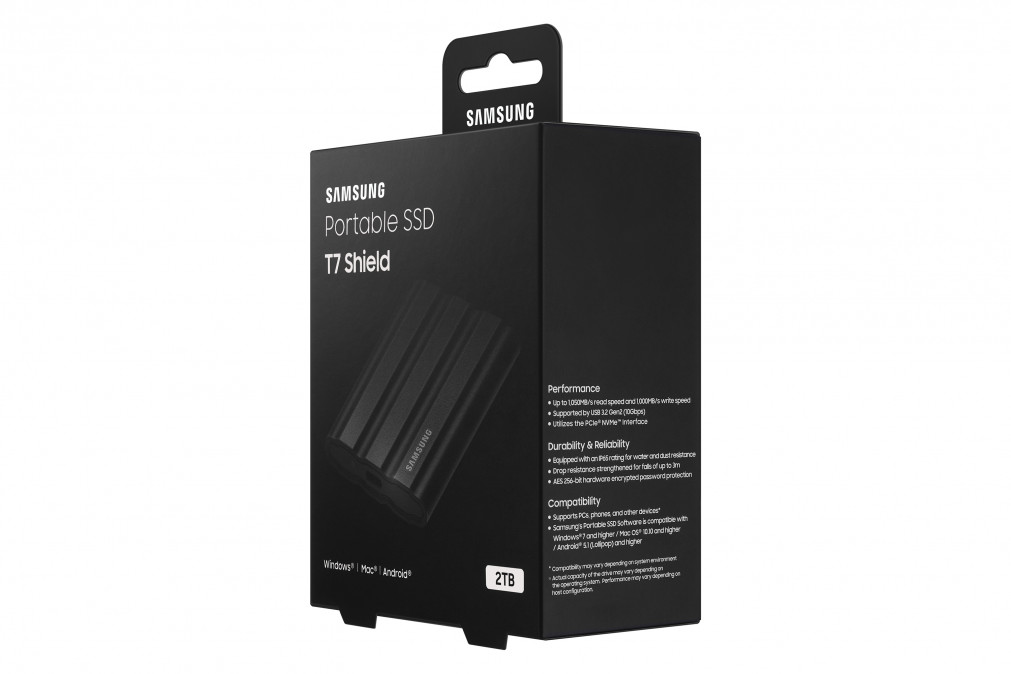 SAMSUNG Hordozható SSD T7 Shield, USB 3.2 Gen.2 (10Gbps), 2TB, Fekete PC