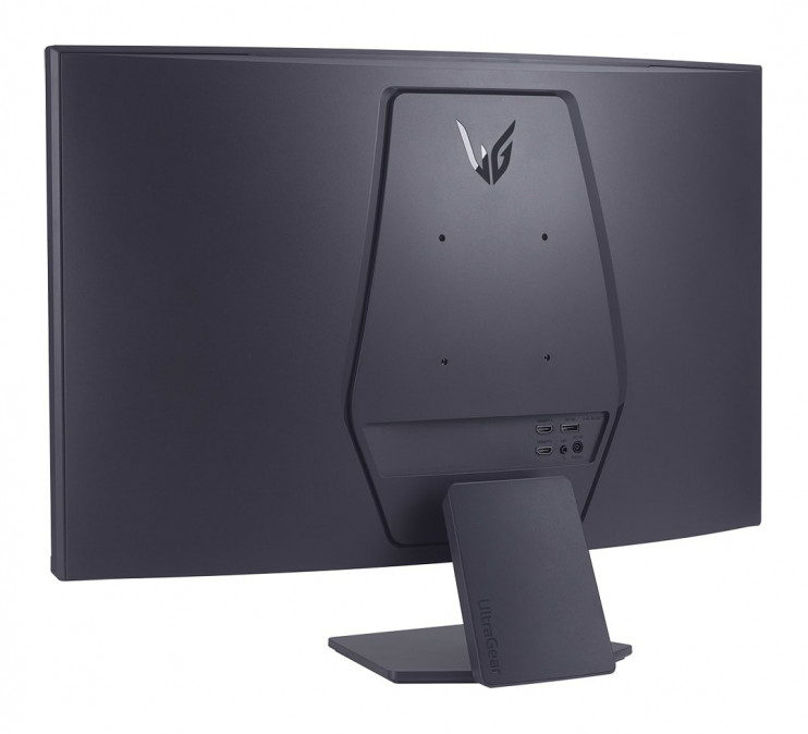 LG Ívelt monitor 31,5" 32GS60QC, 2560x1440, 16:9, 300cd/m2, 1ms, 2xHDMI/DisplayPort, 180Hz, HDR10 PC