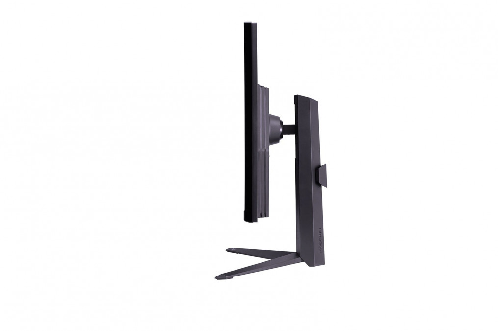 LG Gaming 240Hz IPS monitor 31.5" 32GQ850, 2560x1440, 16:9, 450cd/m2, 1ms, 2xHDMI/DisplayPort/3xUSB, Pivot PC