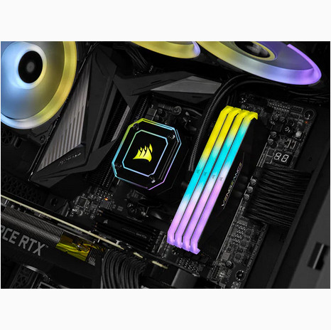 CORSAIR Memória VENGEANCE RGB DDR4 32GB 3600MHz C16 RT (Kit of 2), fekete PC