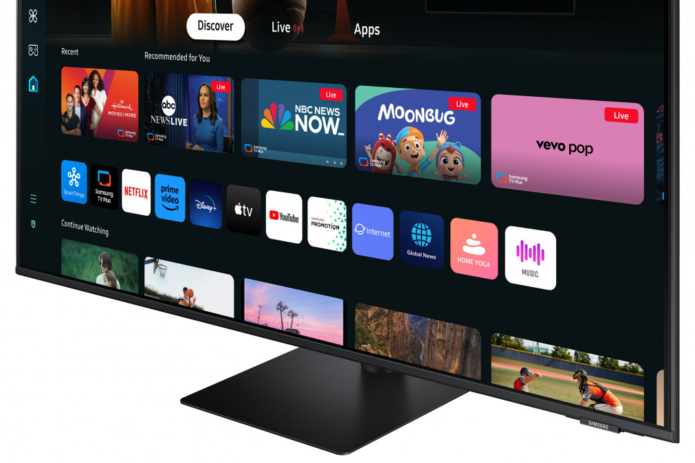 SAMSUNG Smart VA 43" monitor M7, 3840x2160, 16:9, 300cd/m2, 4ms, 2xHDMI/3xUSB/USB-C/WiFi/Bluetooth, hangszóró PC