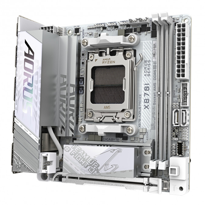 GIGABYTE Alaplap AM5 X870I AORUS PRO ICE AMD X870, mini-ITX PC