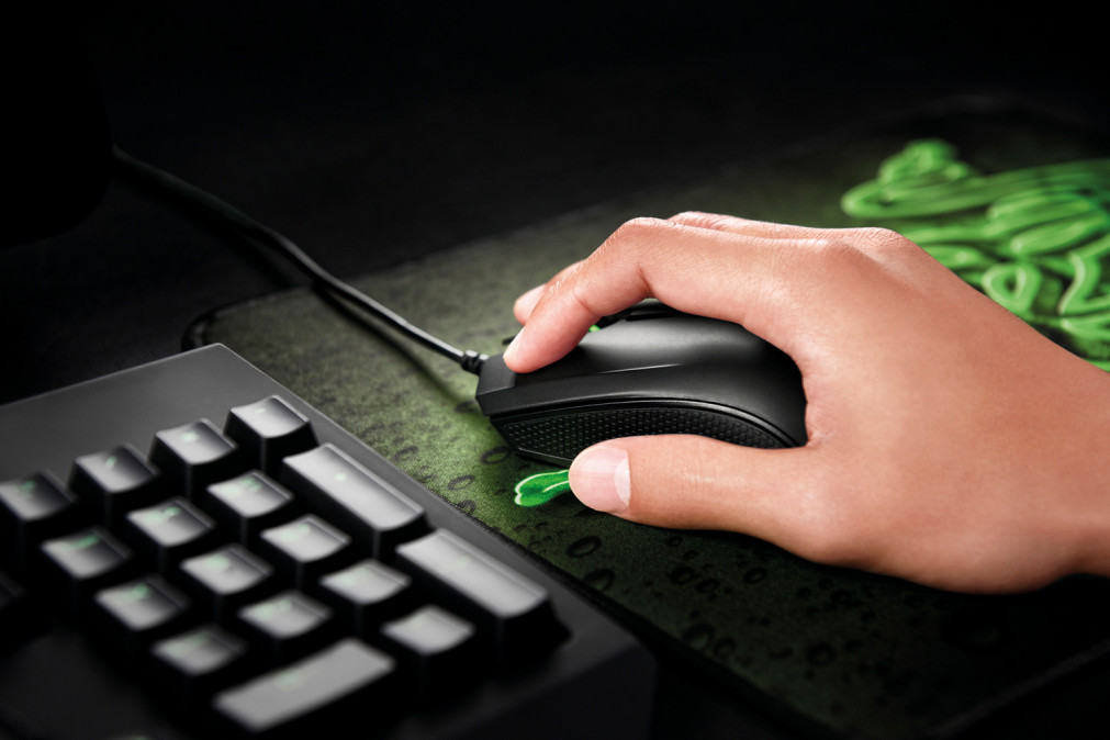 Razer Abyssus V2 egér RZ01-01900100-R3G1 PC