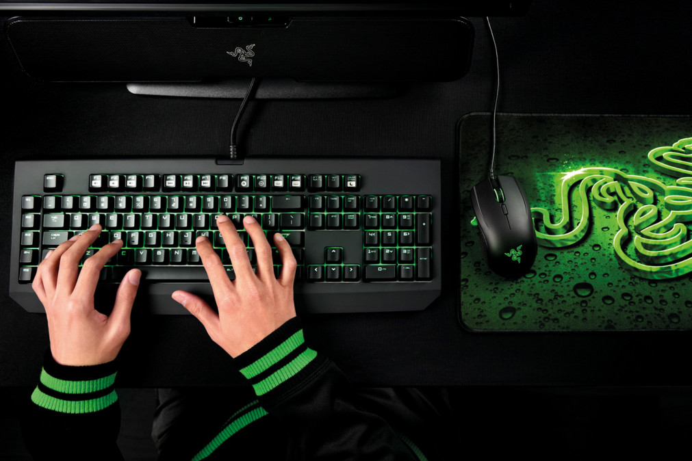 Razer Abyssus V2 egér RZ01-01900100-R3G1 PC