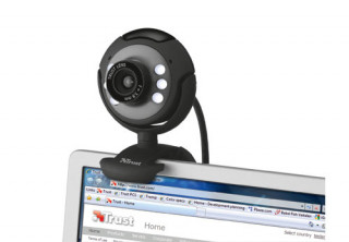 Trust SpotLight 640x480 mikrofonos fekete webkamera PC