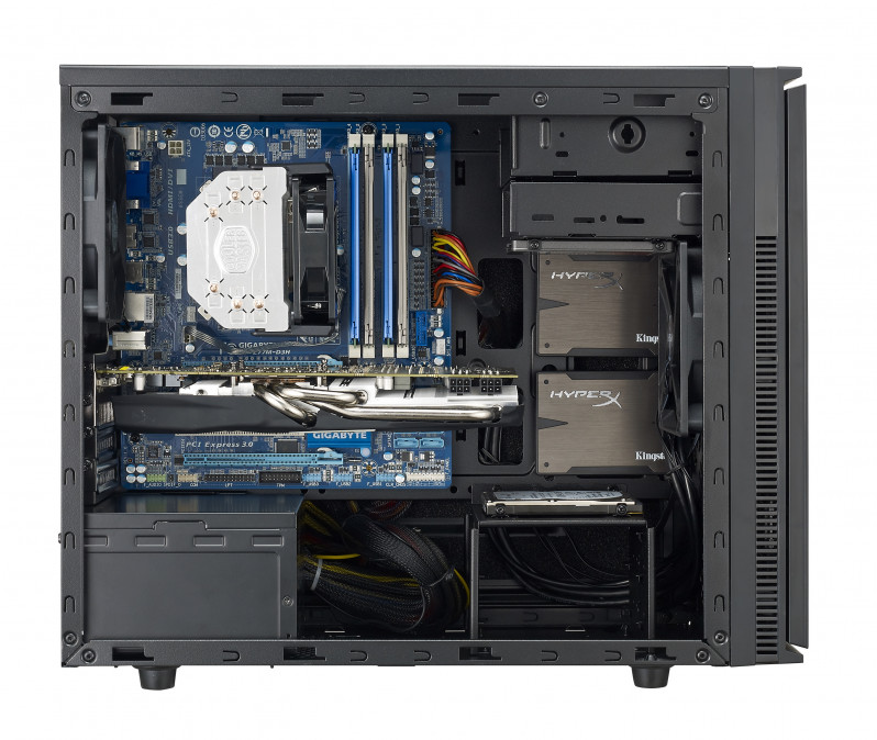 Cooler Master Silencio 352 táp nélküli fekete microATX ház PC