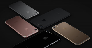 Apple iPhone 7 128GB Ezüst Mobil