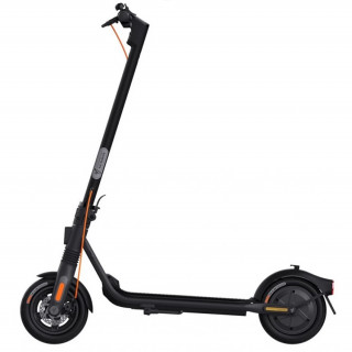 Segway KickScooter F2 Pro E Otthon