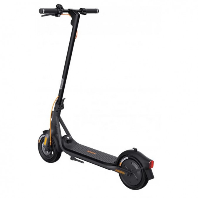 Segway KickScooter F2 Pro E Otthon