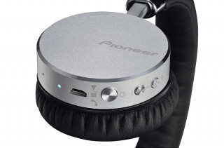 Pioneer SE-MJ561BT-S ezüst-fekete Bluetooth NFC fejhallgató PC